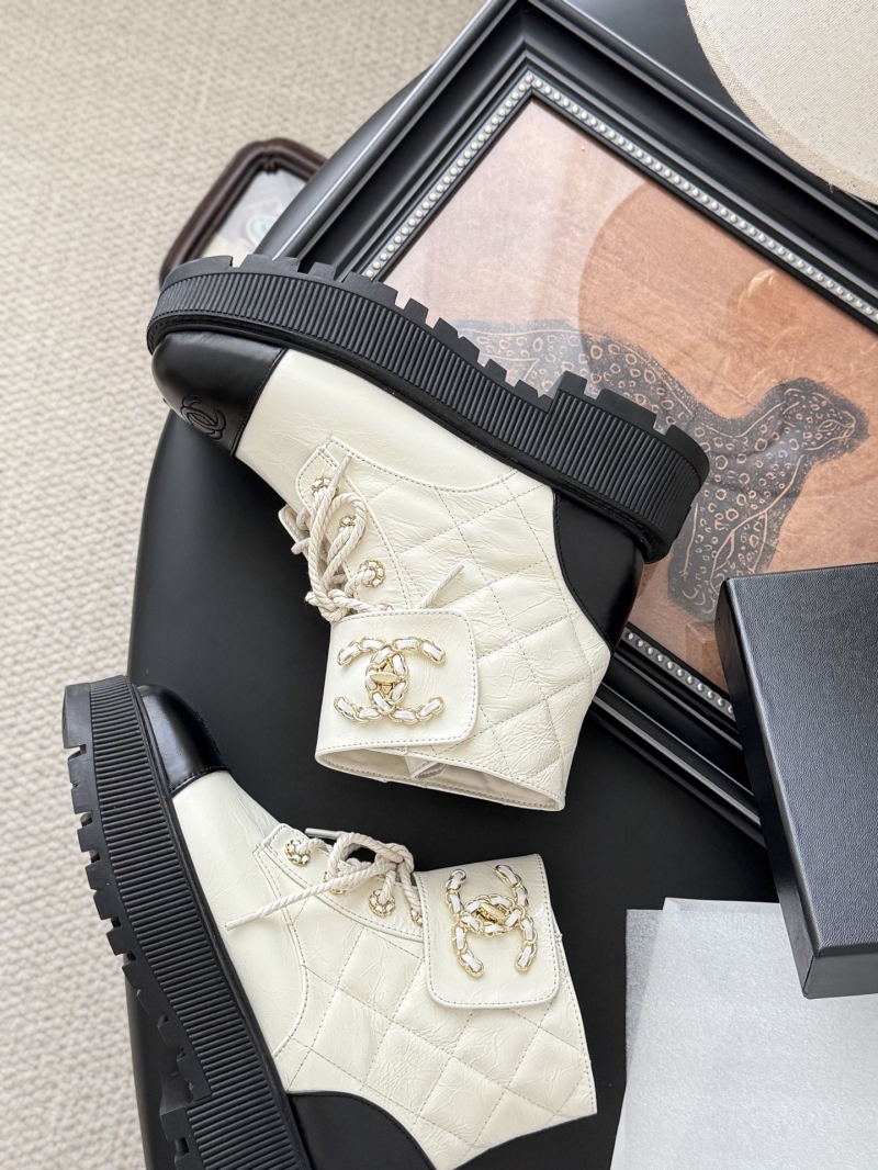 Ch**el boots